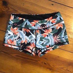 Vullsport shorts size small